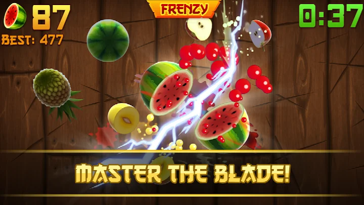 Arcade mode gameplay with fruit flying and a blade slicing a watermelon